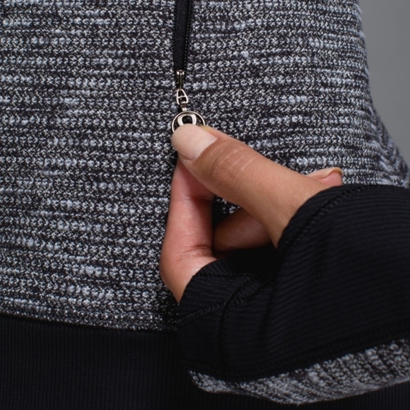 Lululemon Bhakti Yoga Jacket Size 6 Black Grey Gray Zip Up EUC - Picture 6 of 9